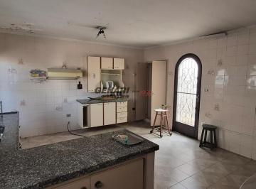 227014.jpg · Casa à venda com excelente potencial comercial no Centro