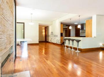 Casa · 543m² · 4 Quartos · 2 Vagas · Casa - Alto de Pinheiros - 4 Dormitórios - 543m².