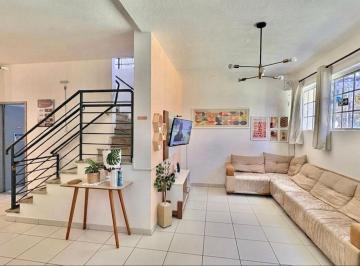Casa · 236m² · 7 Quartos · 2 Vagas · Casa à Venda - Serra, 7 Quartos, 236 m2