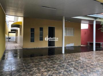 Casa · 250m² · 2 Quartos · 2 Vagas · Casa com 2 quartos disponível para venda no bairro Jardim das Palmeiras em Uberlândia-MG