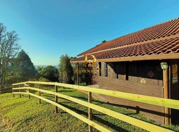 xn3mphq2ytvintyymwu3mdk0_md · Chácara em Rancho Queimado com casa de 2 pisos, 4.000 m², bosque e fácil acesso