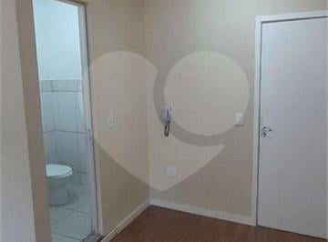 Comercial · 33m² · Sala Comercial para alugar em Vila São João Batista de 33.00m²
