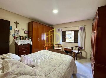 Terreno de 3 quartos, Araçoiaba da Serra · Chácara para venda em Colonial I de 1000.00m² com 3 Quartos, 1 Suite e 2 Garagens