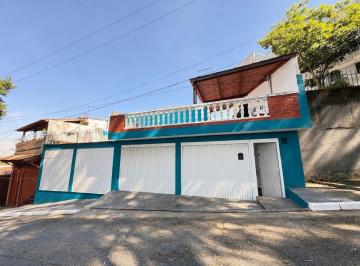 i1.jpg · Sobrado 3 dormitórios 3 vagas – piscina R$ 749.000,00 – Parque das Árvores Aceita financiamento