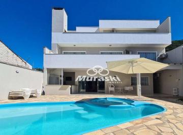 dad707714248111b8d41cf39076cc5cc9a56692e · Triplex com 8 quartos sendo 3 suítes para alugar por R$3.000,00/dia - Centro - Guaratuba/PR