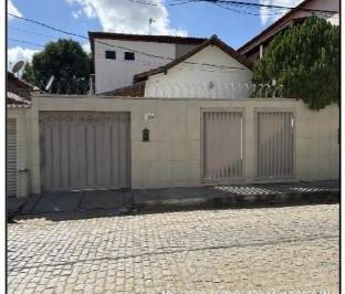 Photo_0 ·
Oferta vantajosa — Casa no Centro, Almenara - MG, Nº 624, 385,16m² | Leilão