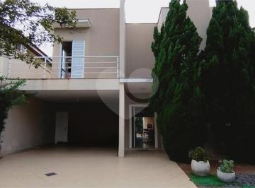 Casa · 360m² · 3 Quartos · 4 Vagas · Condomínio com 3 quartos à venda em Aparecidinha - SP