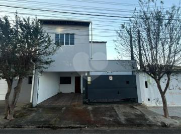 Casa · 172m² · 4 Quartos · 3 Vagas · Sobrado com 4 quartos à venda em Jardim wanel ville v - SP