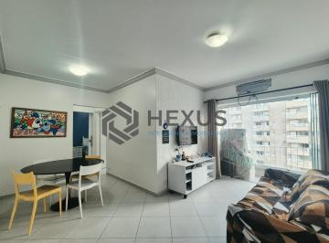 Foto · Apartamento reformado com varanda a 1 quadra da praia nas Pitangueiras, Guarujá