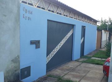 Casa de 3 quartos, Santo Antônio do Descoberto · Casa com Piscina