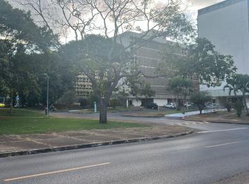 Apartamento de 3 quartos, Brasília · TROCO APARTAMENTO DE 3 QUARTOS NA 206 NORTE POR CASA NO LAGO NORTE E LAGO SUL