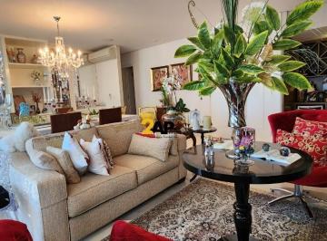 Apartamento · 211m² · 3 Quartos · 3 Vagas · Imóvel de alto padrão na Vila Andrade, São Paulo: 3 quartos, 2 suítes, 2 salas,