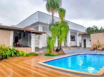 Casa · 350m² · 4 Quartos · 3 Vagas · MARAVILHOSA CASA TÉRREA REFORMADA NO CONDOMINIO VIVENDA DO PARAISO. ROD DF 150 SOBRADINHO