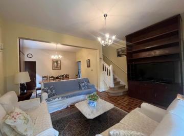 Casa · 260m² · 3 Quartos · 5 Vagas · Espetacular Casa Alto Padrão -  Um oásis nos Jardins