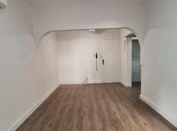 Comercial · 40m² · 1 Vaga · Sala sala living ampla - Embaré, Santos