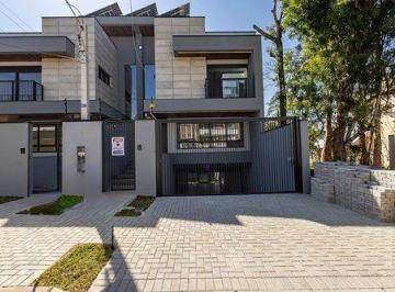 Casa · 295m² · 3 Quartos · 4 Vagas · Sobrado para venda em Santa Felicidade de 295.00m² com 3 Quartos, 1 Suite e 4 Garagens