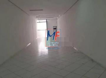 Comercial · 180m² · Loja para Locação em Cerqueira César com 180 m² de área construída, vão livre e 2 banheiros. Agende