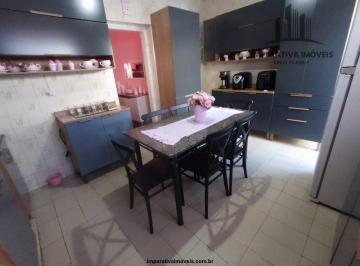 Casa · 98m² · 2 Quartos · 1 Vaga · Casa à venda - no Centro