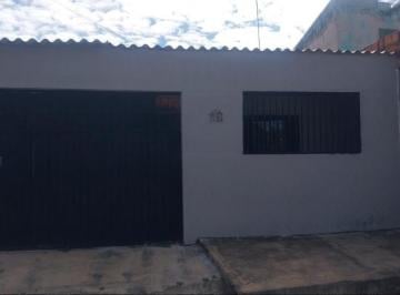 Casa · 130m² · 3 Quartos · 2 Vagas · Casa com 03 quartos 01 suíte, qd 406 Recanto das emas DF