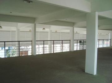 Comercial · 1800m² · 16 Vagas · Salas, Vila Santana, Sorocaba, SP