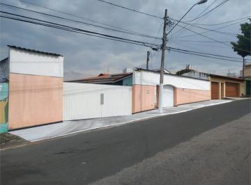 Casa · 250m² · 3 Quartos · 1 Vaga · Casa à venda em Sorocaba-SP, Vila Carvalho: 3 quartos, 2 suítes, 2 salas, 4 banheiros, 1 vaga de gar