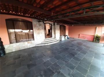 Casa · 360m² · 3 Quartos · 4 Vagas · Casa à venda em Sorocaba-SP no Jardim Europa: 3 quartos, 1 suíte, 1 sala, 2 banheiros, 4 vagas de ga