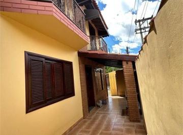 Casa · 176m² · 3 Quartos · 8 Vagas · Imperdível: Casa à venda em Sorocaba-SP, Central Parque! 3 quartos, 1 sala, 3 banheiros, 8 vagas, 17