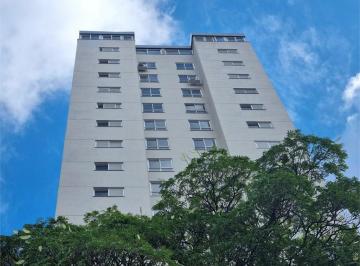 Apartamento · 130m² · 2 Quartos · 2 Vagas · Apartamento de 2 quartos no Centro de Sorocaba-SP, 130m², suíte e 2 vagas de garagem!