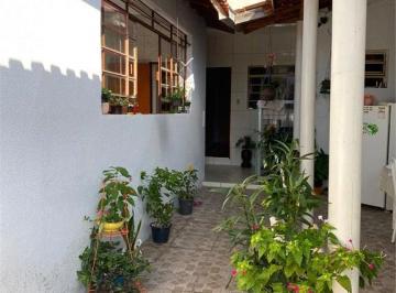 Casa · 300m² · 2 Quartos · 4 Vagas · Casa, Centro, Araçoiaba da Serra, SP