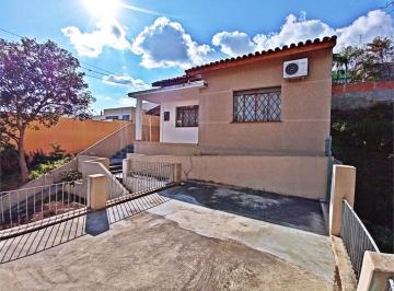 Casa · 139m² · 2 Quartos · 1 Vaga · Casa à venda no Centro de Piedade-SP, com 2 quartos, 1 sala, 1 banheiro, garagem e 139,31m² de área.