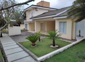 Casa · 347m² · 3 Quartos · 8 Vagas · Linda casa em condomínio à venda no Centro de Araçoiaba da Serra-SP 3 quartos, 1 suíte, 4 banheiros
