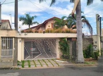 Casa · 349m² · 3 Quartos · 4 Vagas · Imperdível! Casa à venda em Sorocaba-SP, Vila Santana: 3 quartos, 1 suíte, 3 salas, 3 banheiros, 4 v