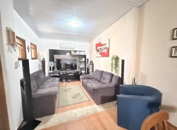 Foto 06 · Casa com Piscina à Venda no Centro de Atibaia – 2 Dormitórios, Suíte e 2 Vagas de Garagem