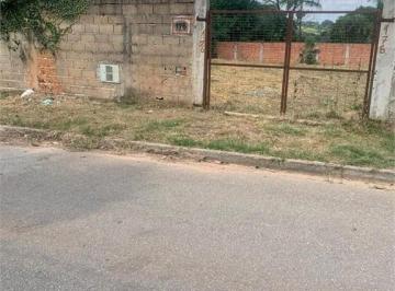 Terreno · 1000m² · 3 Vagas · Terreno à venda no Centro de Araçoiaba da Serra-SP: 3 vagas de garagem e 1.000,00 m² de área!