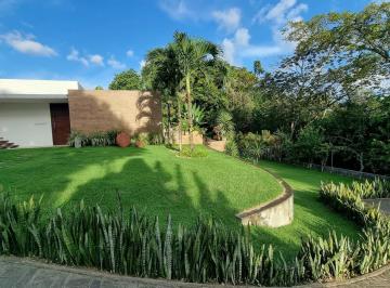 Foto 01 · Vendo essa confortável e elegante casa, em condomínio de luxo.