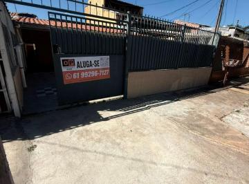 Casa de 3 quartos, Brasília · CASA QNL 12 - 3 QUARTOS - UMA SUITE - VAGA DE GARAGEM COBERTA - REFORMADA