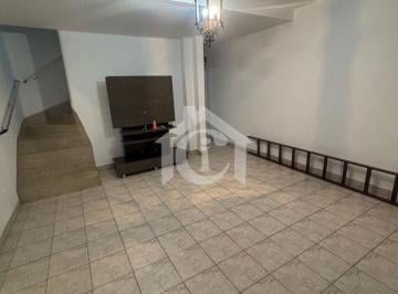 img1 · Sobrado espaçoso disponível para venda no Centro de Diadema com vaga de garagem e conforto.