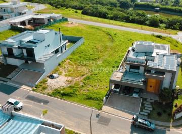 Terreno · 609m² · Condomínio Arborteum - TERRENO DE 609 M², PLANO E BEM LOCALIZADO NO CONDOMÍNIO ARBORETUM EM VINHEDO