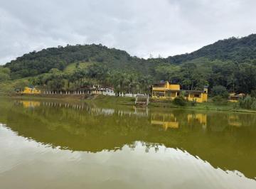 Rural de 8 quartos, Pedro de Toledo · Linda chacara com piscina, rio e lago