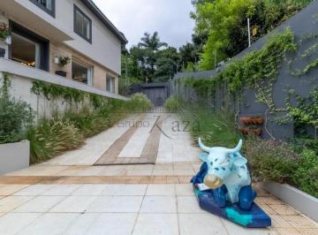 Casa de 5 quartos, São Paulo · Casa à Venda no Pacaembu – 4 Suítes – 657 m²