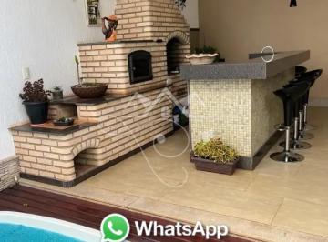 Casa de 3 quartos, Jarinu · Sobrado com 310m² no Centro - Jarinu