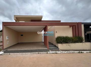 Casa en Venda de 3 quartos · Casa de Alto Padrão de 3 Quartos à Venda na Rua 04 de Vicente Pires