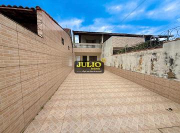 Casa · 140m² · 2 Quartos · 4 Vagas · Sobrado Pé na Areia à Venda na Plataforma em Mongaguá | 2 Suítes, Churrasqueira e Amplo Quintal – R$