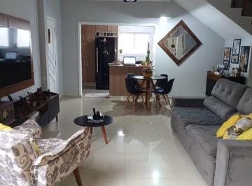Casa de 3 quartos, Barueri · Casa em Condomínio à Venda em Barueri | 3 Quartos (1 Suíte), 3 Vagas