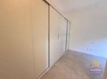 Apartamento · 67m² · 2 Quartos · 2 Vagas · Apartamento para alugar em Centro de 67.00m² com 2 Quartos, 2 Suites e 2 Garagens