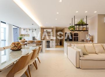 1 · Apartamento com 207 m², 3 quartos sendo 3 suítes à venda no bairro Água Verde.