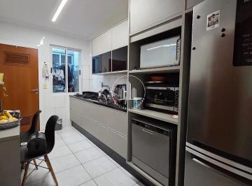 Apartamento · 126m² · 3 Quartos · 1 Vaga · Apartamento 3 Quartos com 1 Suíte e 126m² - Kobrasol