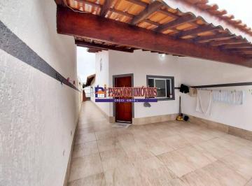 Casa · 80m² · 2 Quartos · 2 Vagas · Casa com Piscina a Apenas 120 Metros do Mar no Itaóca – Mongaguá/SP
