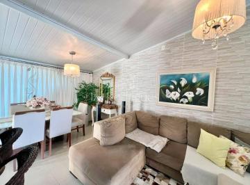 Casa · 133m² · 3 Quartos · 3 Vagas · Casa com 3 Quartos em São Vicente