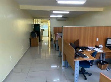 Comercial de 6 quartos, Diadema · Imóvel Comercial com 3 Pavimentos e 6 Vagas no Centro de Diadema